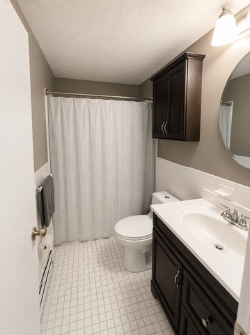 37 Fernview Ave 7, North Andover, MA 01845