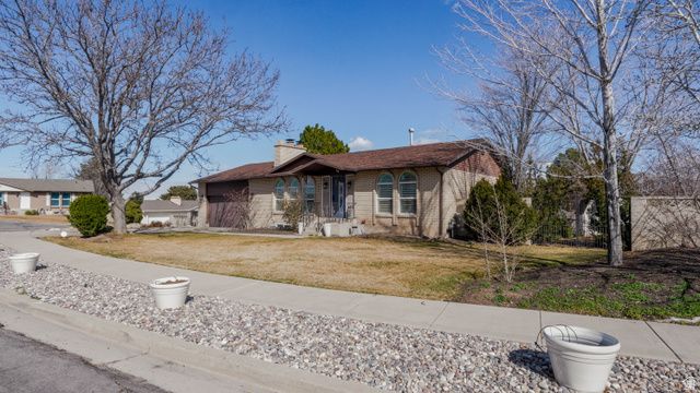 5867 S JONQUIL DR, Taylorsville, UT 84129