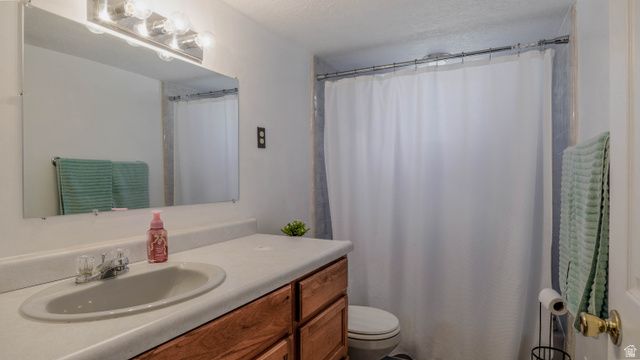 5867 S JONQUIL DR, Taylorsville, UT 84129