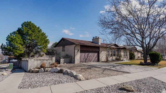 5867 S JONQUIL DR, Taylorsville, UT 84129