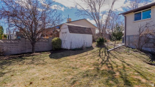 5867 S JONQUIL DR, Taylorsville, UT 84129