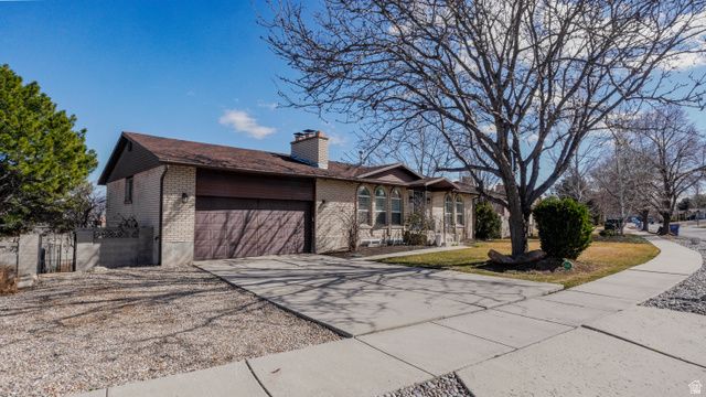 5867 S JONQUIL DR, Taylorsville, UT 84129