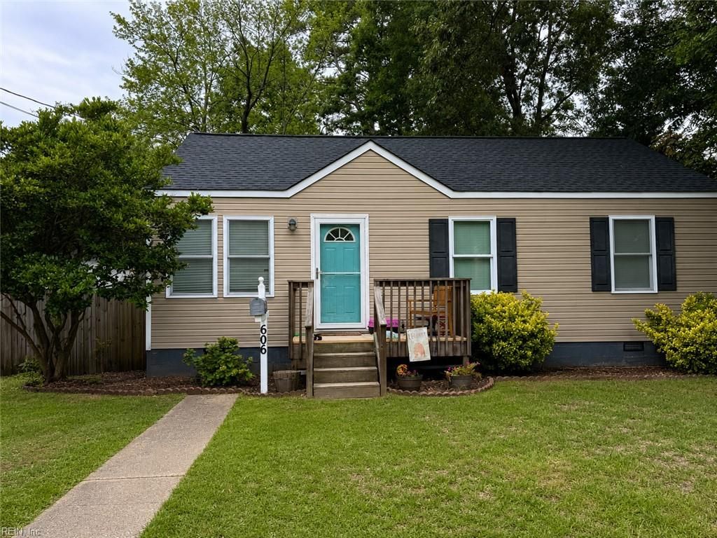 606 Sedgefield DR, Newport News, VA 23605