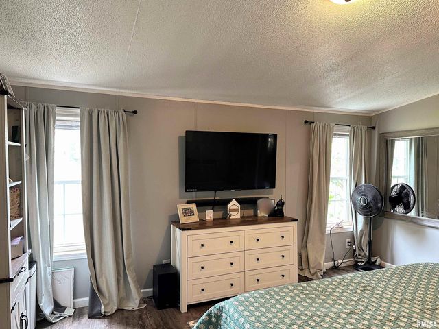 65 Payne Drive, Goreville, IL 62939