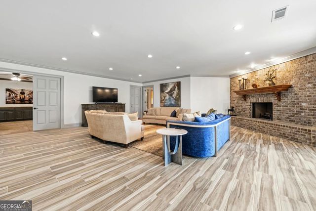 1090 White Oak Way, Buckhead, GA 30625