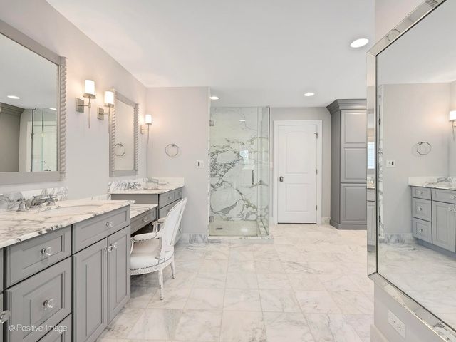 117 W NORTH Street, Hinsdale, IL 60521