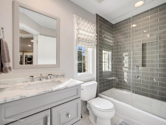 117 W NORTH Street, Hinsdale, IL 60521