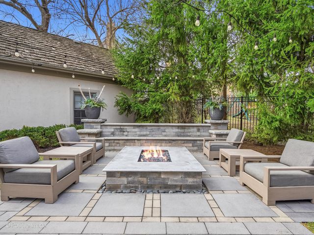 117 W NORTH Street, Hinsdale, IL 60521