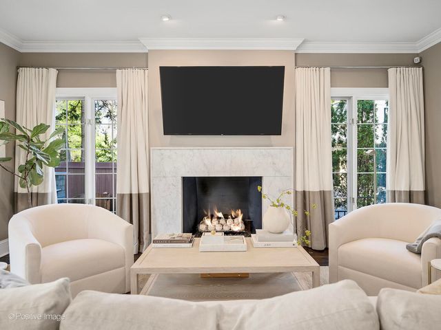 117 W NORTH Street, Hinsdale, IL 60521