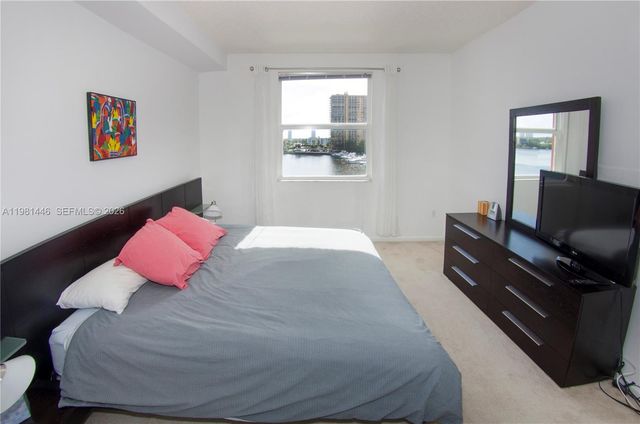 17150 N Bay Rd 2608, Sunny Isles Beach, FL 33160