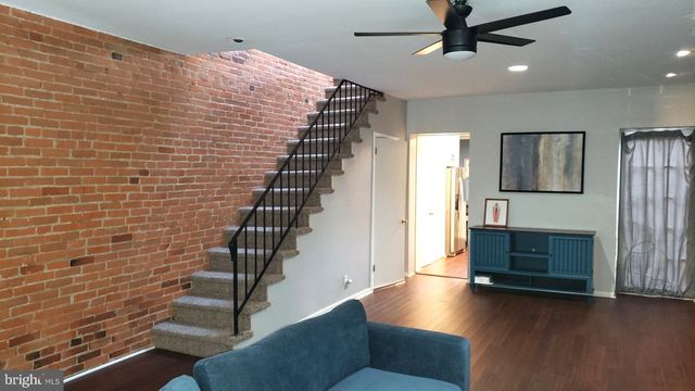 903 SHALLCROSS AVE, Wilmington, DE 19806