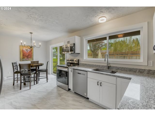 11110 Sw 64TH Ave, Portland, OR 97219