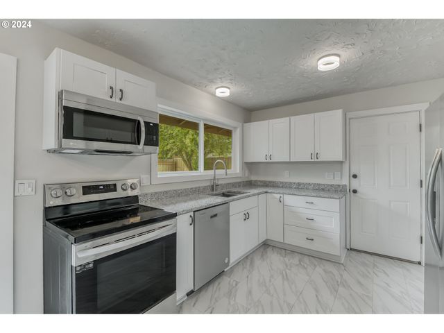 11110 Sw 64TH Ave, Portland, OR 97219