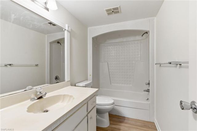 315 Saint Andrews BLVD # D5, Naples, FL 34113