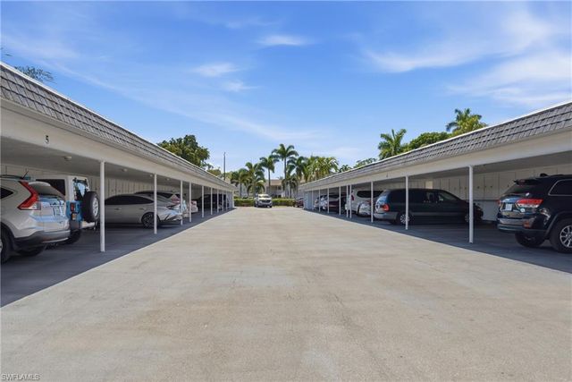 315 Saint Andrews BLVD # D5, Naples, FL 34113