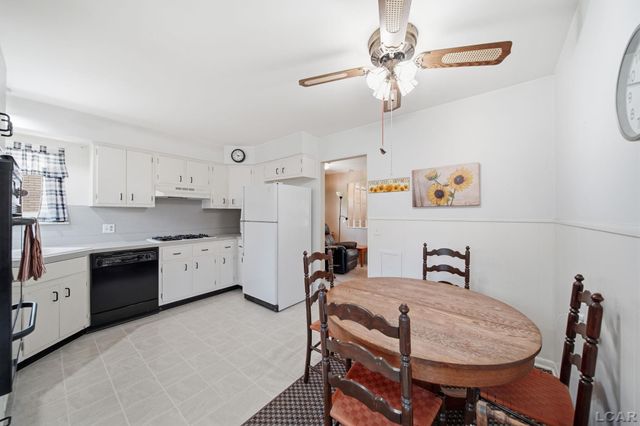 328 Hillcrest Drive, Saline, MI 48176