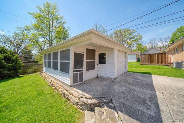 328 Hillcrest Drive, Saline, MI 48176
