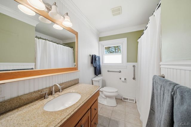 328 Hillcrest Drive, Saline, MI 48176
