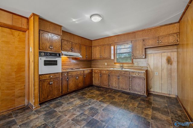 1154 Bethsaida Road, Boaz, AL 35957