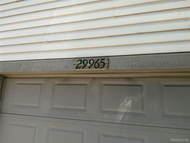 29965 Kenwood Court, Roseville, MI 48066