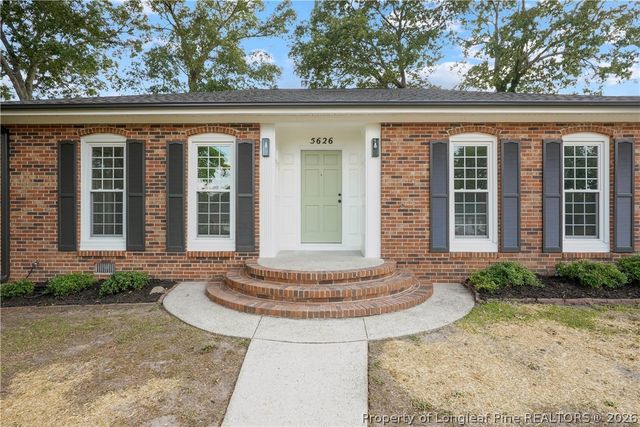 5626 Weatherford Road, Fayetteville, NC 28303