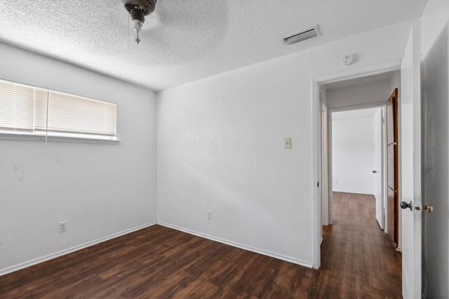 745 Valiant Circle, Garland, TX 75043
