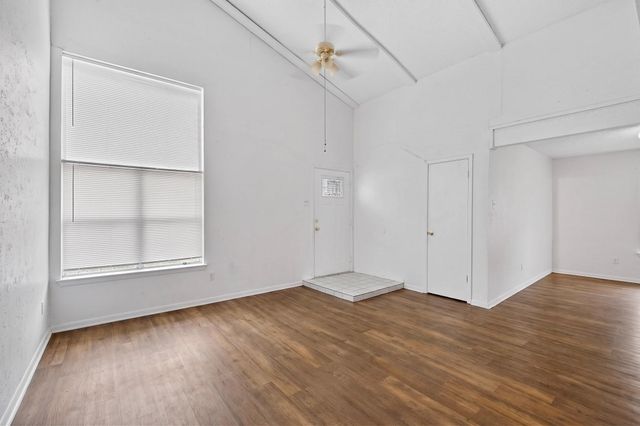 745 Valiant Circle, Garland, TX 75043