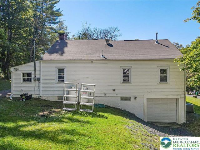 15 Elm Street, East Stroudsburg, PA 18301