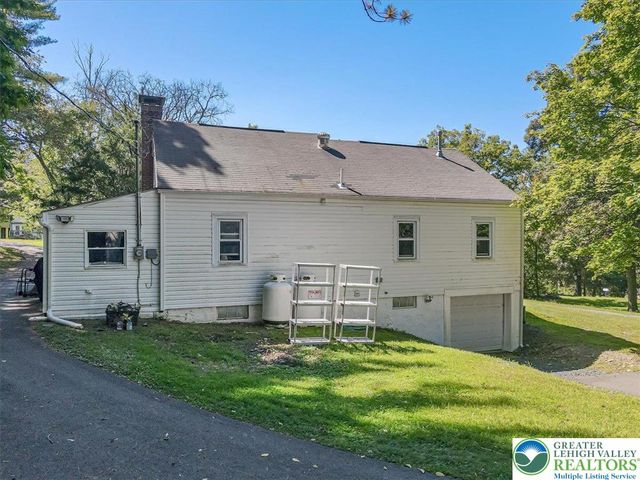 15 Elm Street, East Stroudsburg, PA 18301
