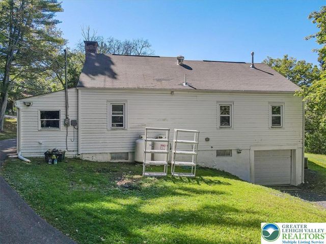 15 Elm Street, East Stroudsburg, PA 18301