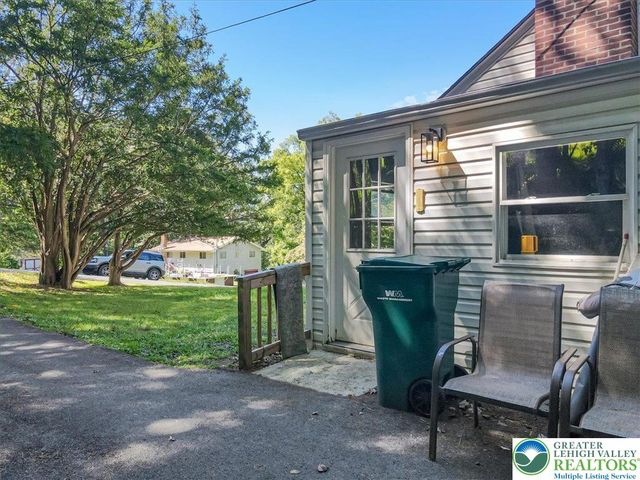 15 Elm Street, East Stroudsburg, PA 18301