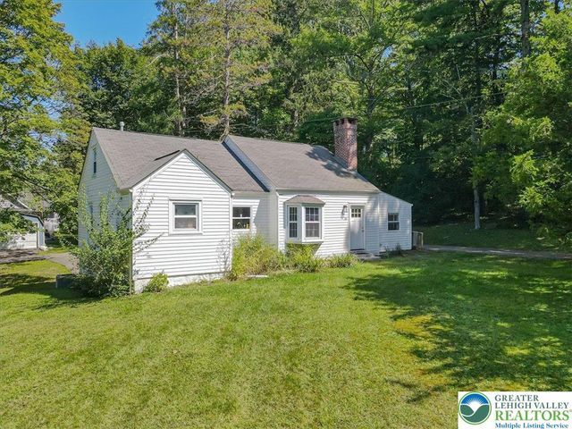 15 Elm Street, East Stroudsburg, PA 18301