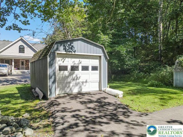 15 Elm Street, East Stroudsburg, PA 18301