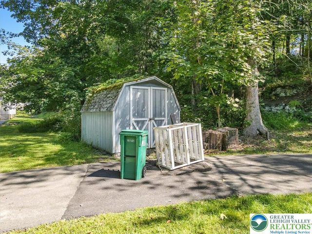 15 Elm Street, East Stroudsburg, PA 18301