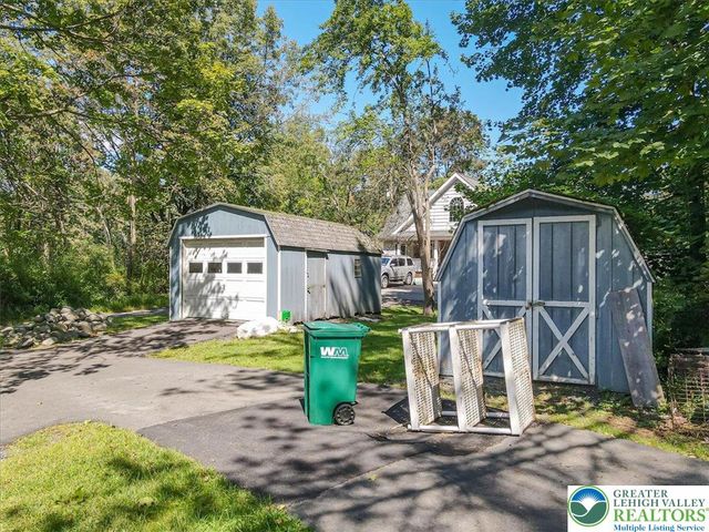 15 Elm Street, East Stroudsburg, PA 18301