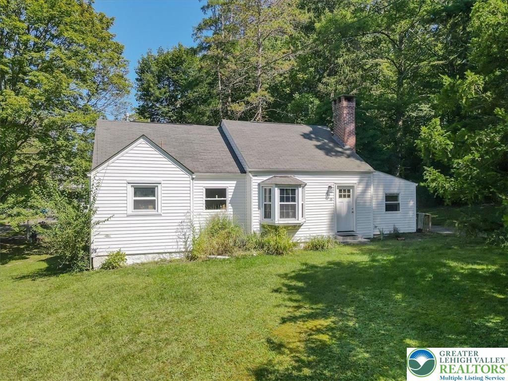 15 Elm Street, East Stroudsburg, PA 18301