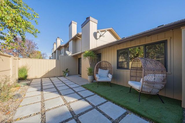 1868 Cherokee 1, Salinas, CA 93906