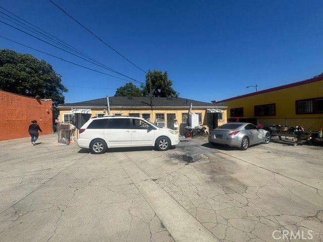 3292 Tweedy Boulevard, South Gate, CA 90280