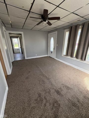 2521 Bay Street, Saginaw, MI 48602