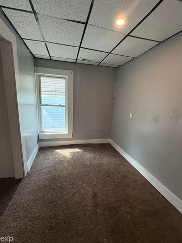 2521 Bay Street, Saginaw, MI 48602