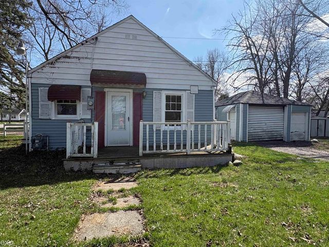 2521 Bay Street, Saginaw, MI 48602