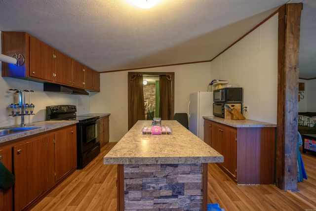 5015 Camp Tahkodah Road, Floral, AR 72534