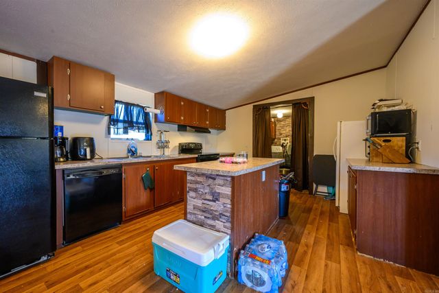 5015 Camp Tahkodah Road, Floral, AR 72534