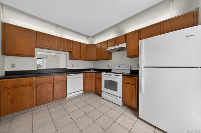 25 Moore Lane, Washingtonville, NY 10992