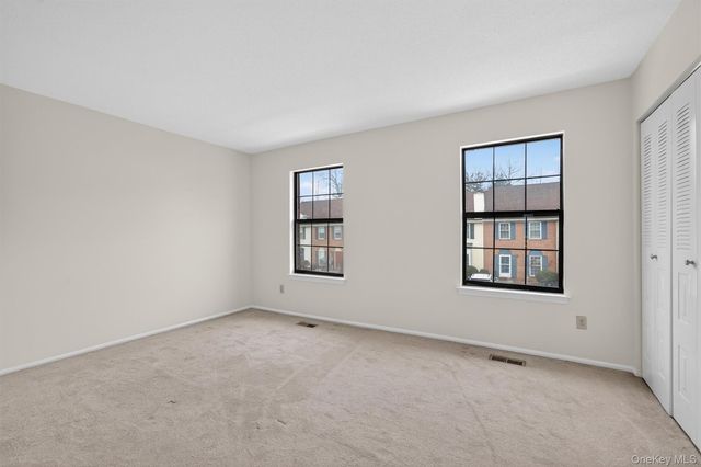 25 Moore Lane, Washingtonville, NY 10992