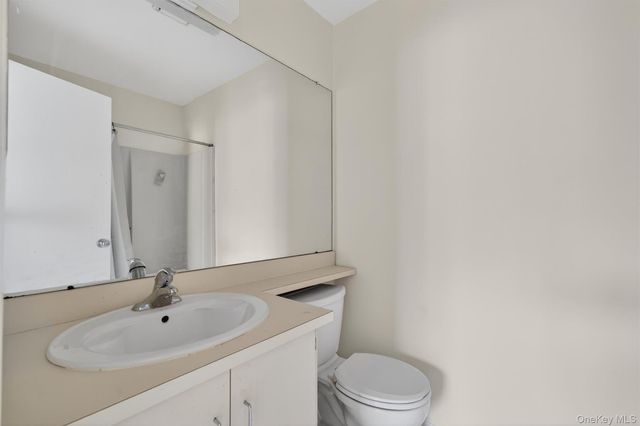 25 Moore Lane, Washingtonville, NY 10992