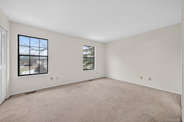 25 Moore Lane, Washingtonville, NY 10992