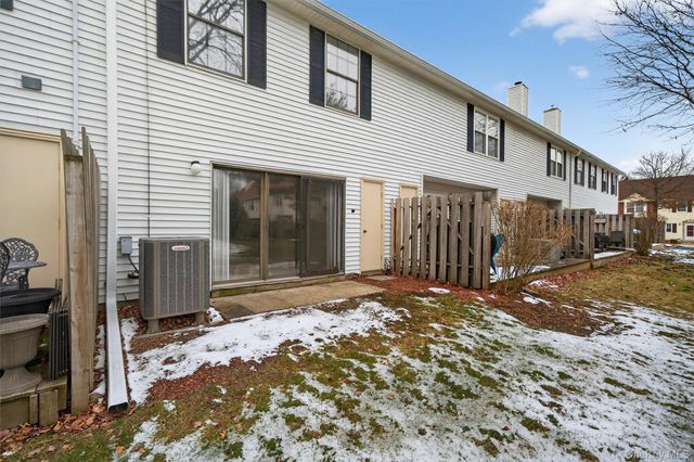 25 Moore Lane, Washingtonville, NY 10992