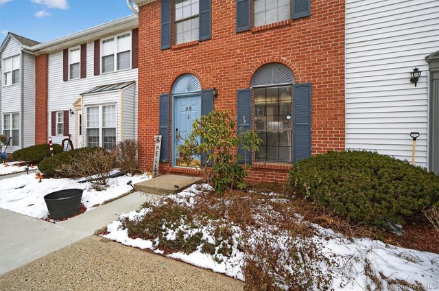 25 Moore Lane, Washingtonville, NY 10992