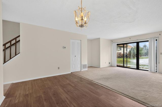 25 Moore Lane, Washingtonville, NY 10992